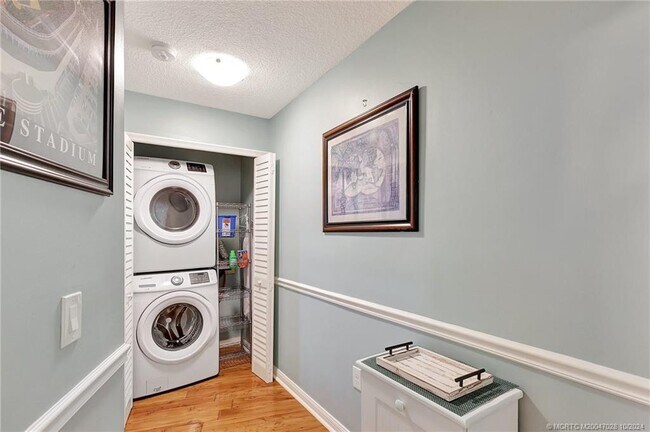 Foto del edificio - 150 SE Four Winds Dr