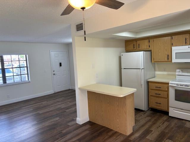 Building Photo - 4245 Oak Terrace Dr