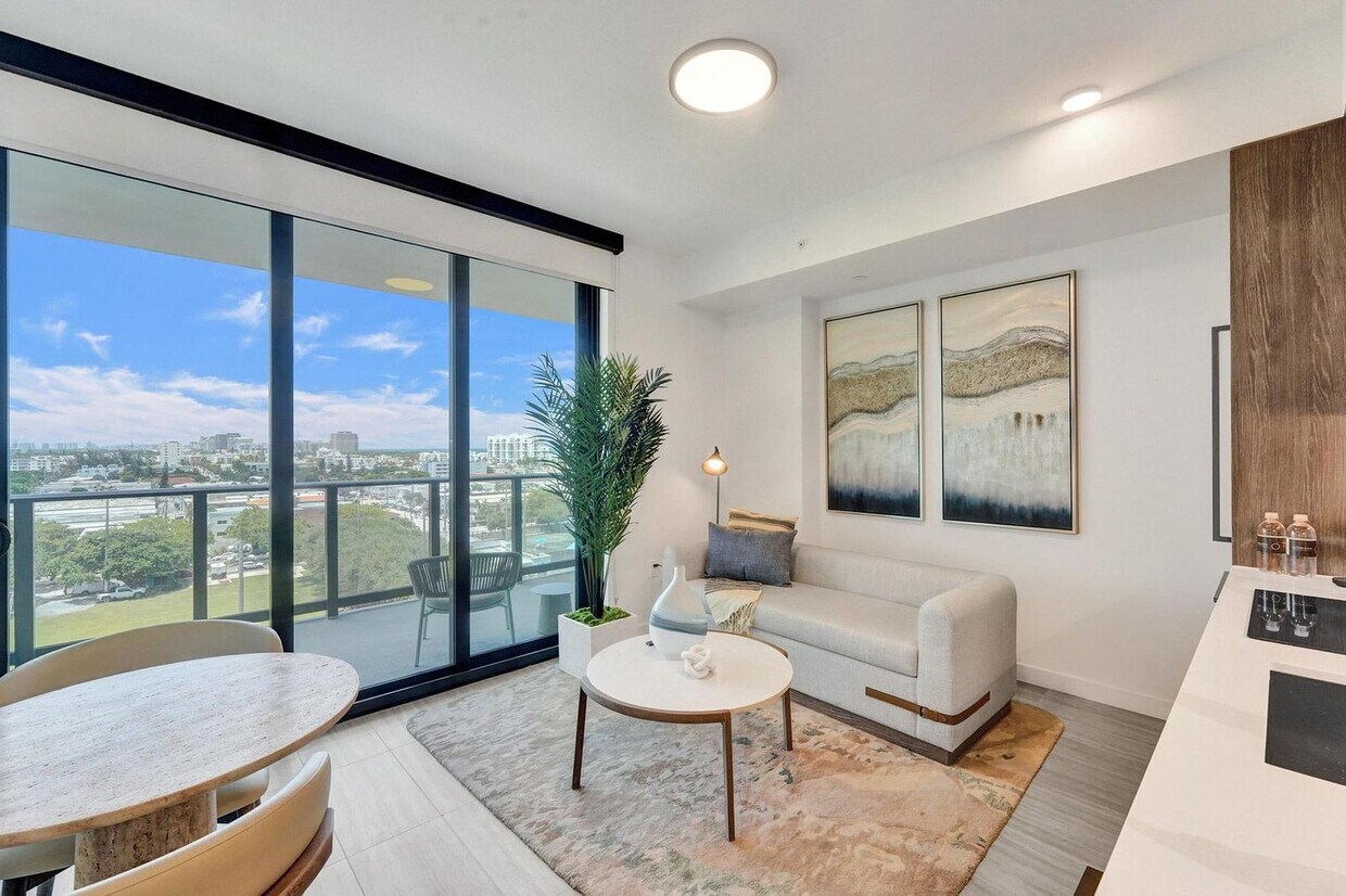 Foto principal - 580 72nd St