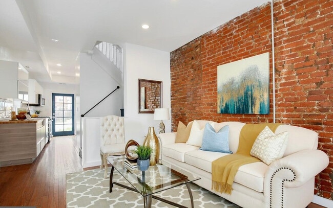 Corner townhome unit with amazing light - first floor living space - 330 Elm St NW