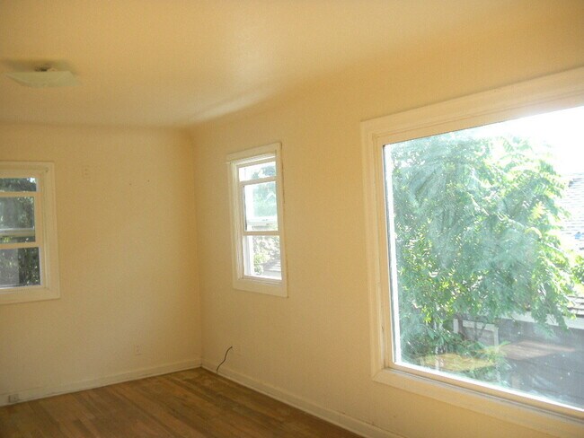 Foto del edificio - 1 Bedroom Duplex in Southwest Eugene