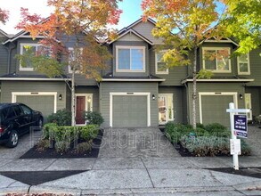Building Photo - 16140 NW Fescue Ct
