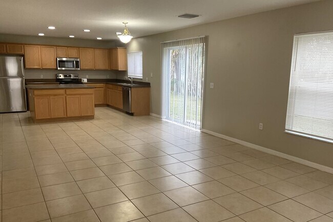 Building Photo - 10415 Frog Pond Dr