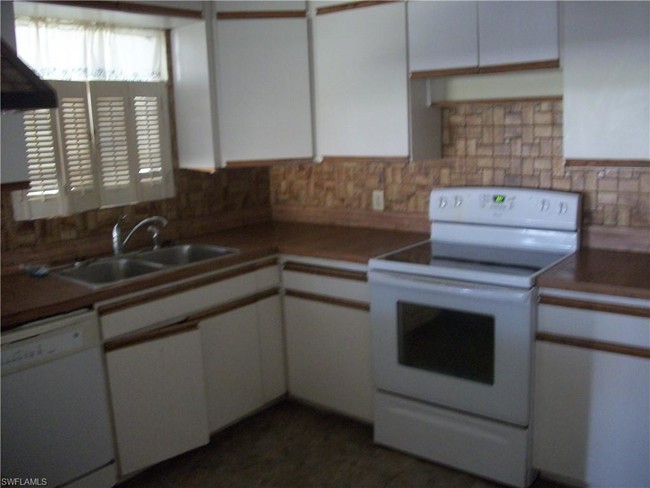 Foto del edificio - 605 W C Owen Ave