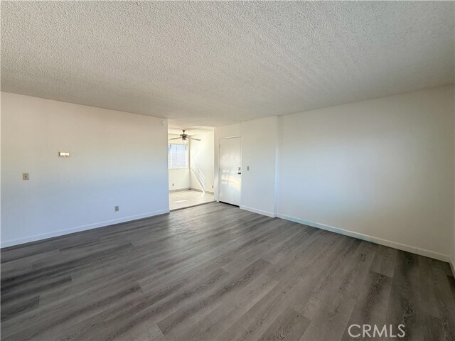 Foto del edificio - 1604 W 227th St