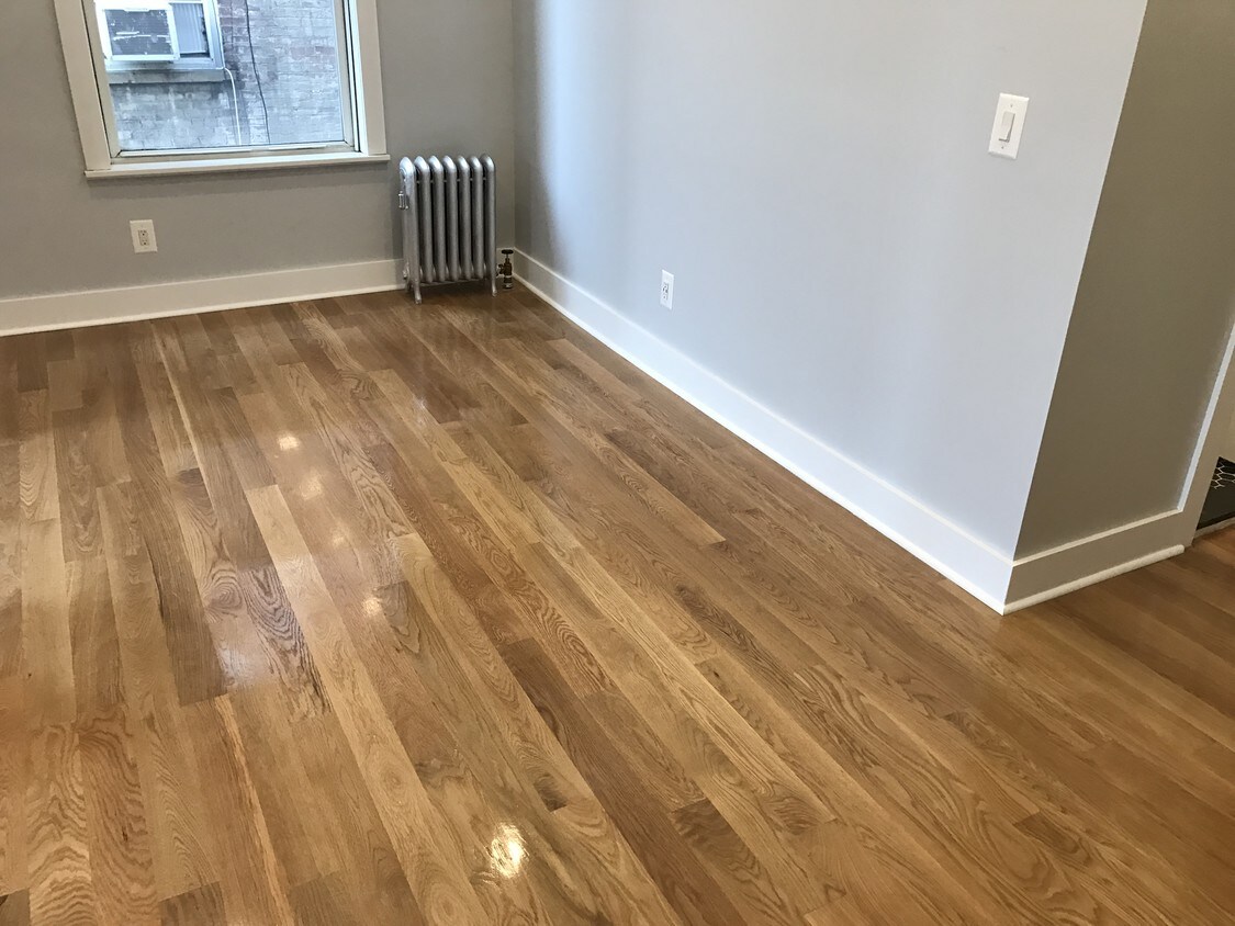 Foto principal - 215 Rogers Ave