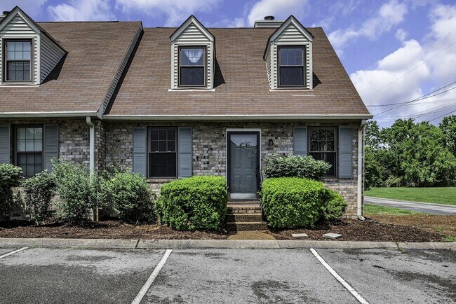 Foto del edificio - 200 Deerpoint Ct