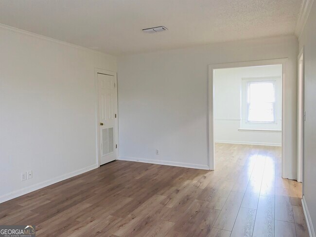 Building Photo - 207 Harwell Ave