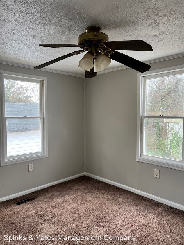 Foto del edificio - 2 br, 1 bath House - 1105 Washington St.