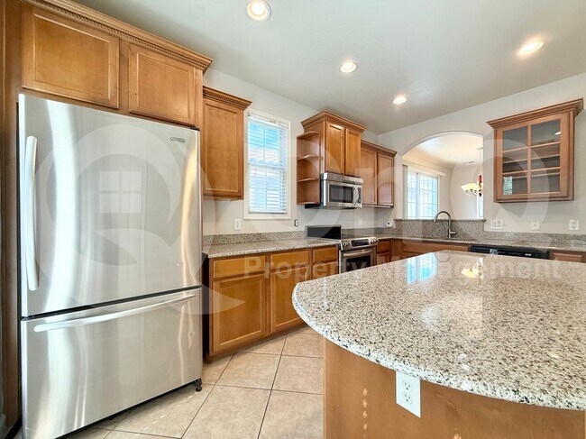Building Photo - 2780 S Alpine Dr