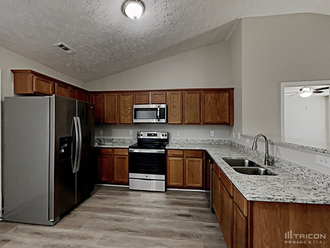 Building Photo - 767 Autumn Ridge Lane Columbia TN