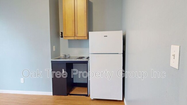 Building Photo - 1607 2nd Ave