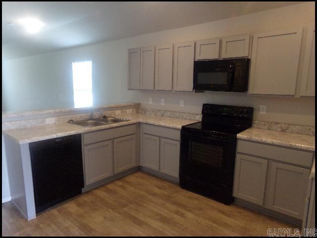 Foto del edificio - 8701 Northwood Creek Dr
