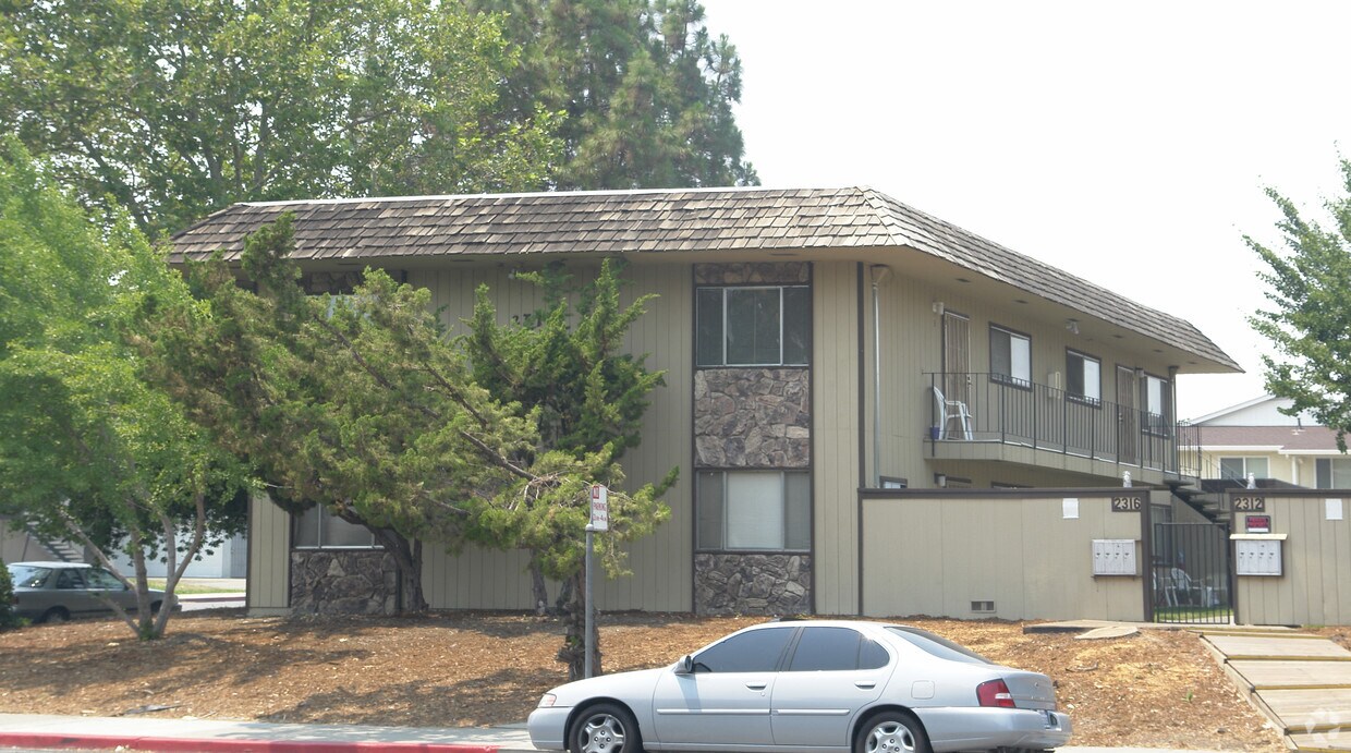 Primary Photo - 2316 L St