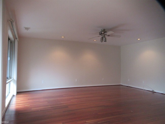 Building Photo - 2 br, 2 bath House - 4 Cross Keys Rd Apt F
