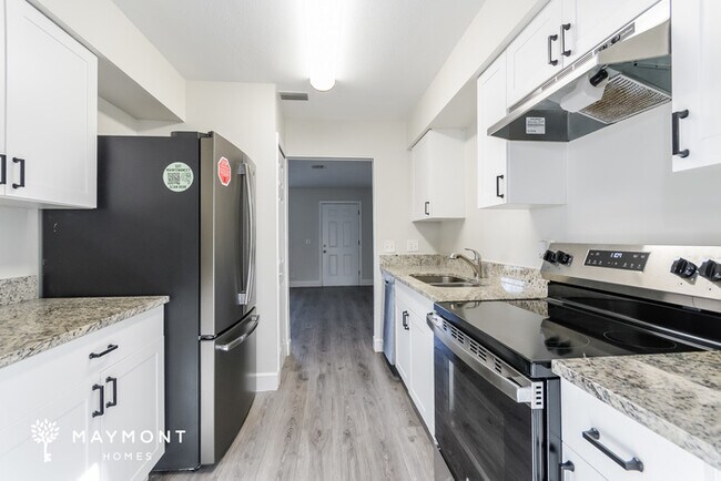 Foto del edificio - 835 17th Terrace NE