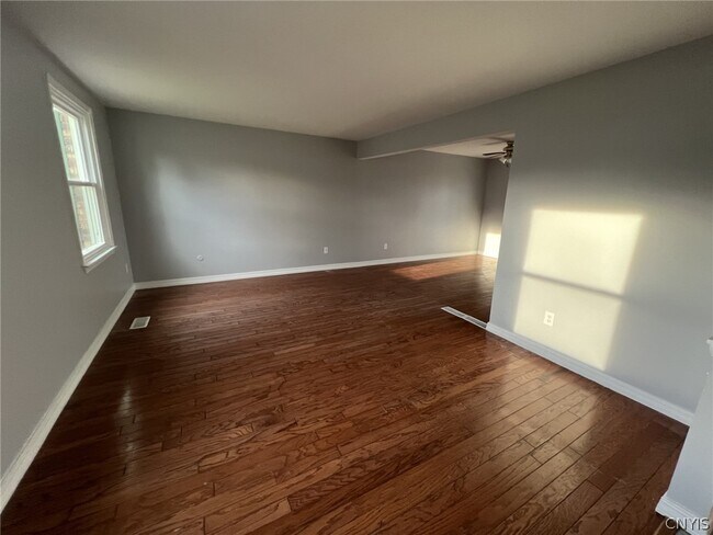 Foto del edificio - 10 Echodale Ave