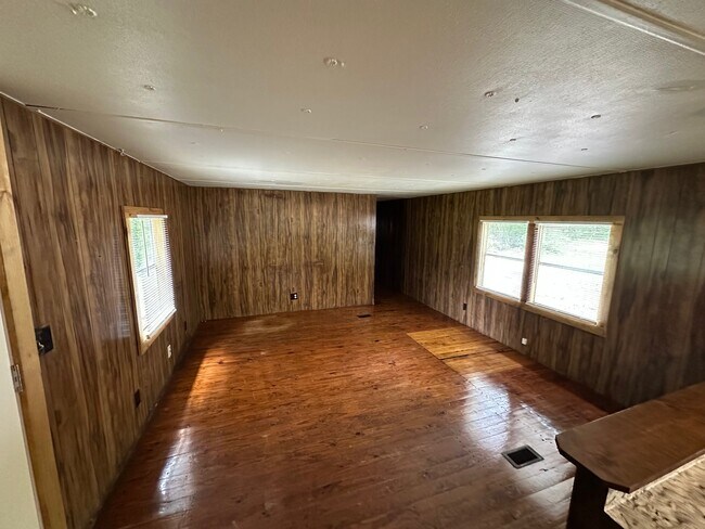 Foto del edificio - 85 Young Rd