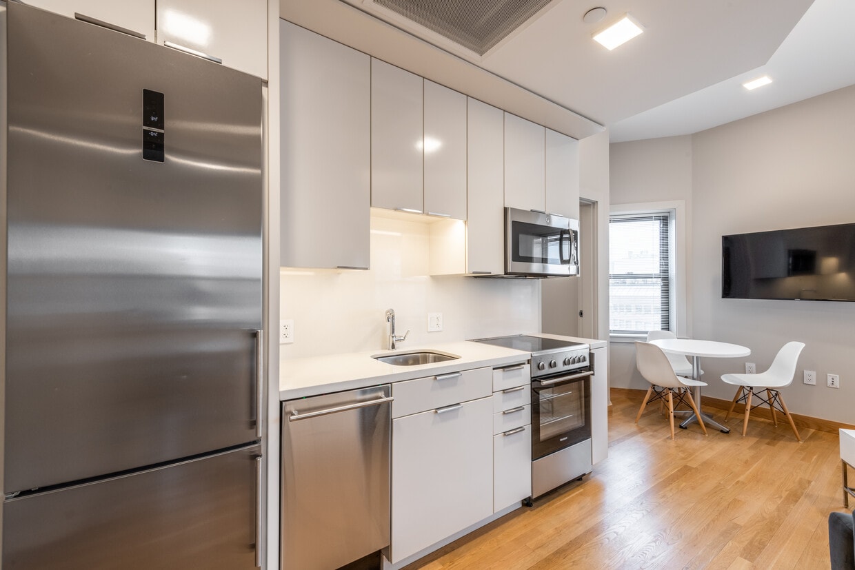 Photo - 115 Mt Auburn (Fully Furnished) Apartments