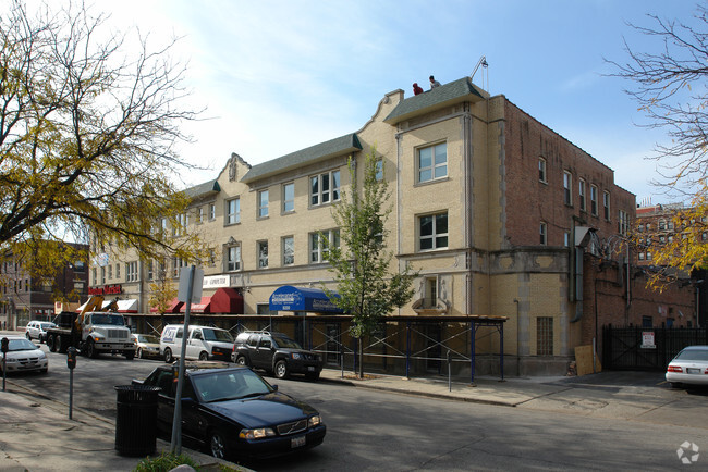 Building Photo - 5228-5238 S Blackstone Ave