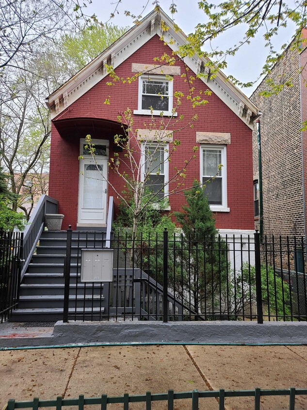 Primary Photo - 2351 Lister N Ave