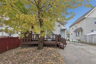 Building Photo - 2302 Saratoga Ave