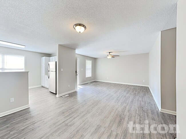 Building Photo - 1031 Castle Rock Ct