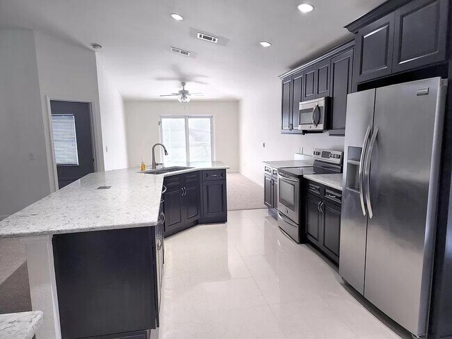 Foto del edificio - 18306 Elmhurst Ln