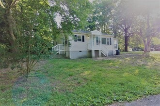 Building Photo - 3927 Strawberry Plains Rd