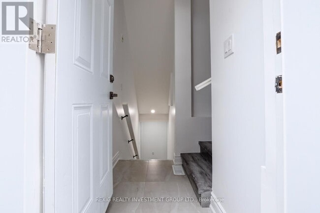 Photo du bâtiment - 7026 Lessard Ln