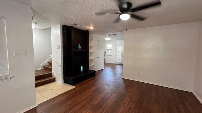 Foto del edificio - 9615 Dalewood Dr