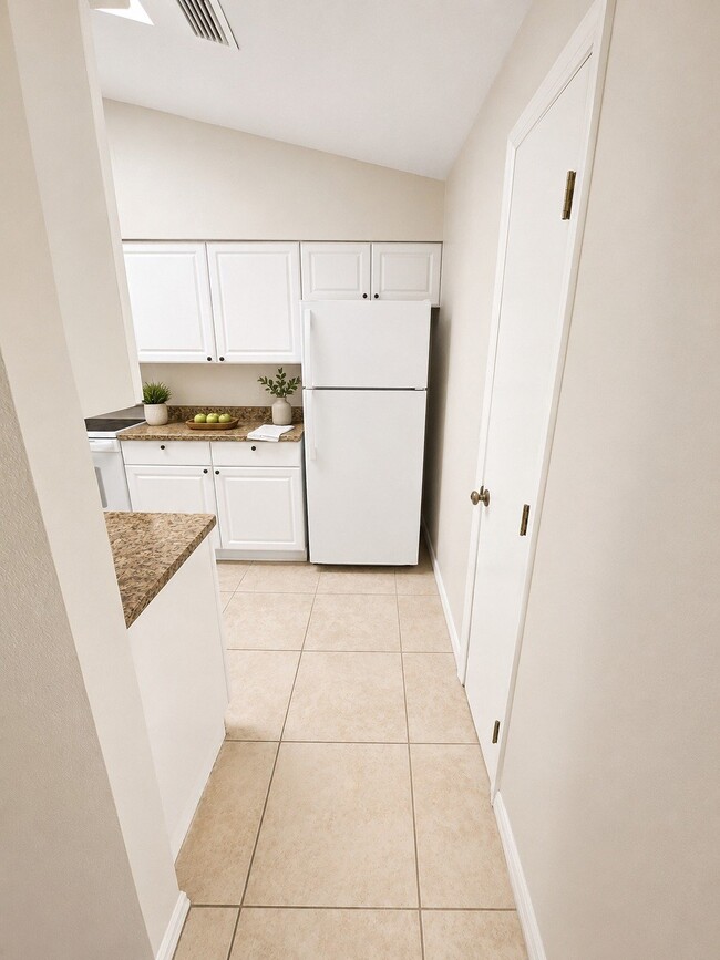Building Photo - 1203 Saxony Cir
