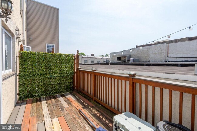 Building Photo - 1108 Fitzwater St