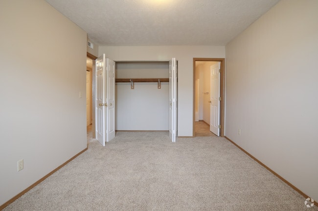 2 BR, 2 BA - Master Bedroom - The Apartments At Oakbrook Court