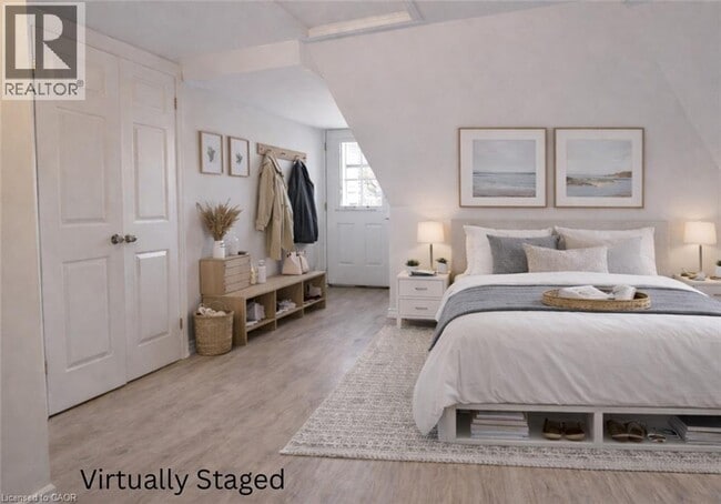 Photo du bâtiment - 76 Wentworth St S