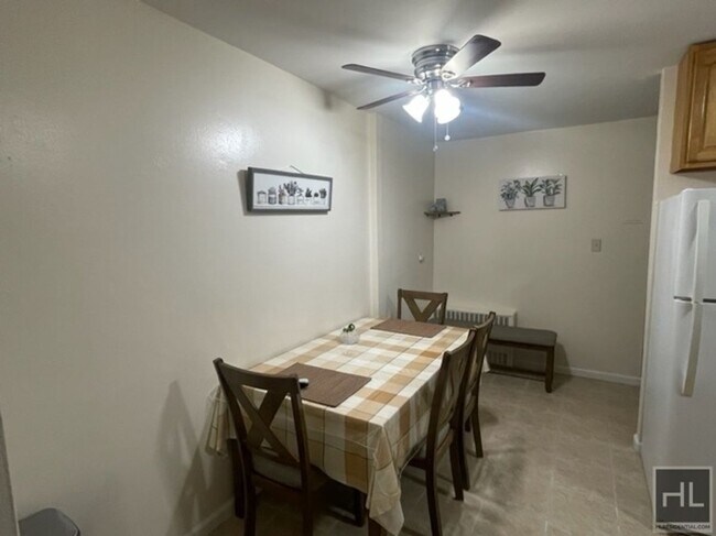 Foto del edificio - 1447 E 88th St