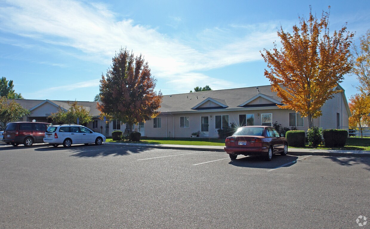Primary Photo - Louise Garden Apartments