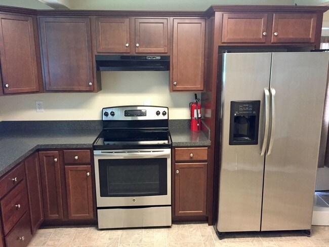 Foto del edificio - 4 Bedroom Home in CV Schools