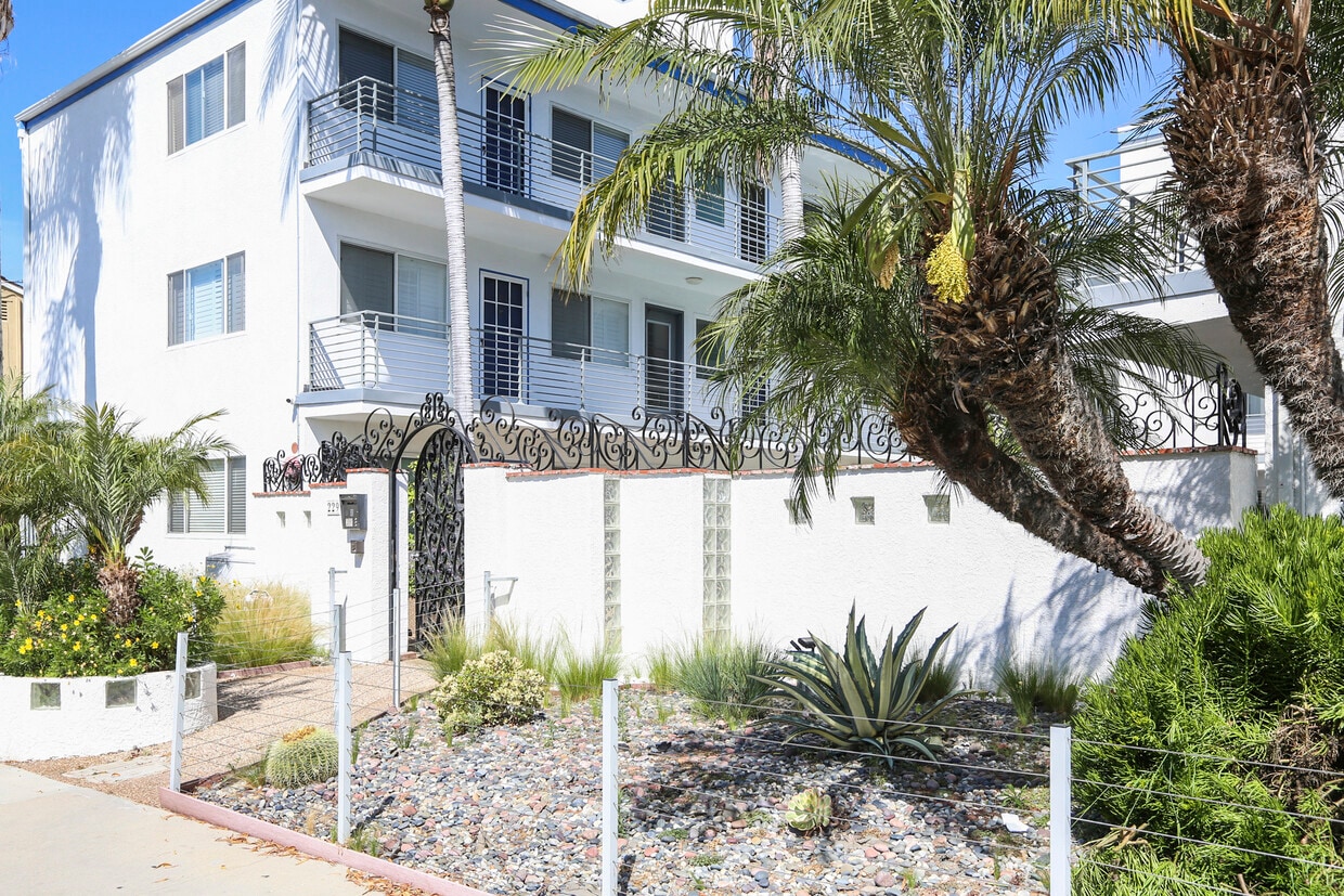 229 Bicknell Ave, Unit 308 Condos in Santa Monica, CA Westside Rentals