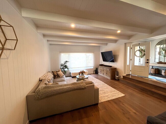 Foto del edificio - INCREDIBLE, MUST SEE MILL VALLEY THREE BED...