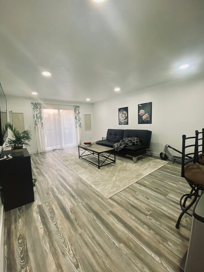 Living room toward the lake - 31003 14th Ave S