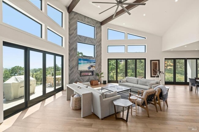 Foto del edificio - 3727 Lakebriar Pl