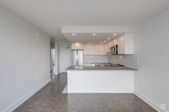 Interior Photo - 1255 Pendrell Street