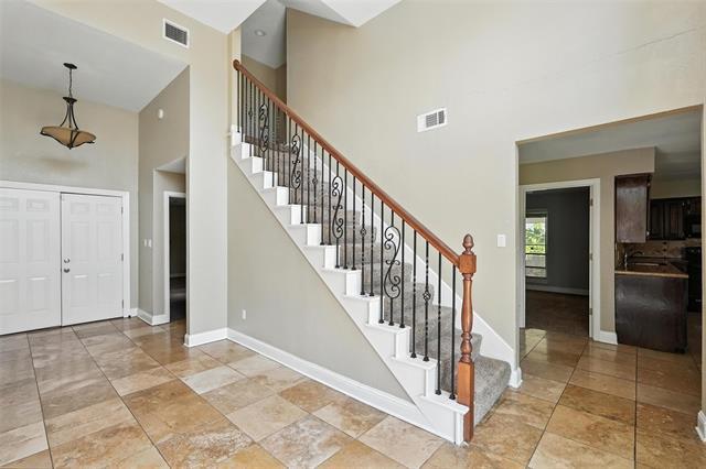 Foto del edificio - 2411 Meadow Creek Dr