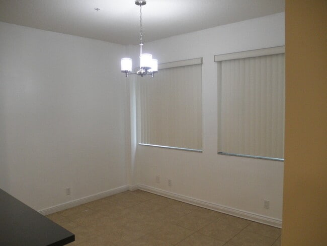 Foto del edificio - Coventry Townhomes
