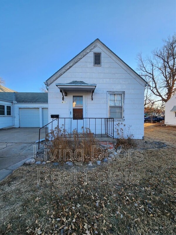Primary Photo - 655 F-Jefferson St