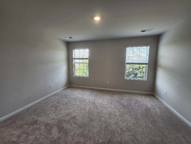 Foto del edificio - 712 Peyden Ln