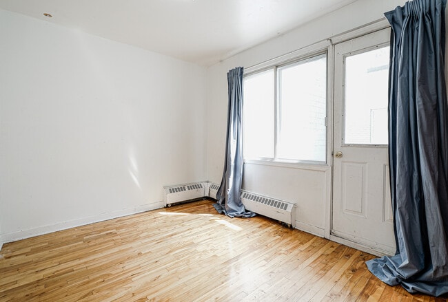 Photo du bâtiment - 6880-625e 25e Ave