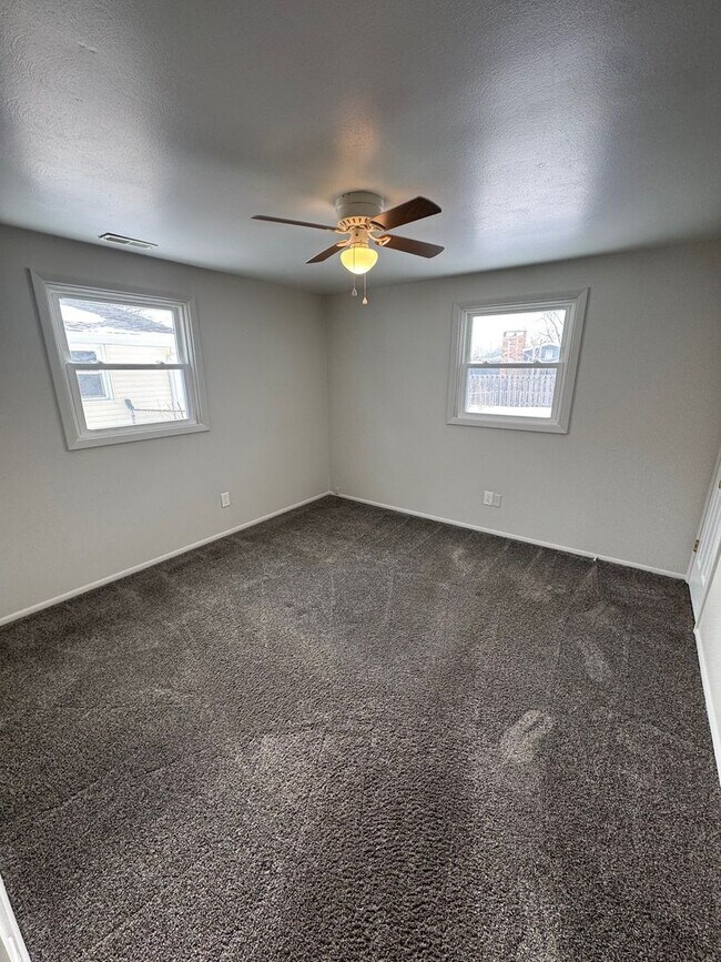 Foto del edificio - 1550 Tartan Ln