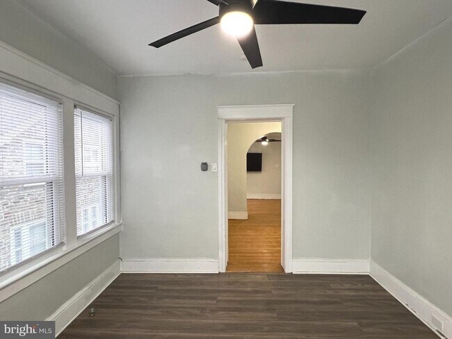 Foto del edificio - 513 E 19th St